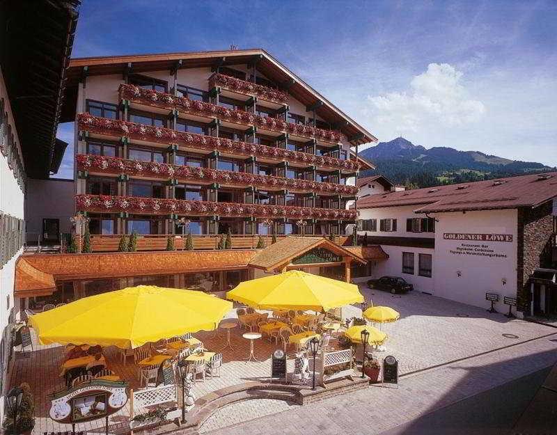 Goldener Loewe Hotel Санкт Йохан ин Тирол Екстериор снимка